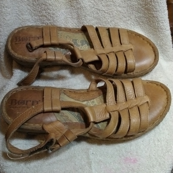 Sandles - Picture 3 of 3